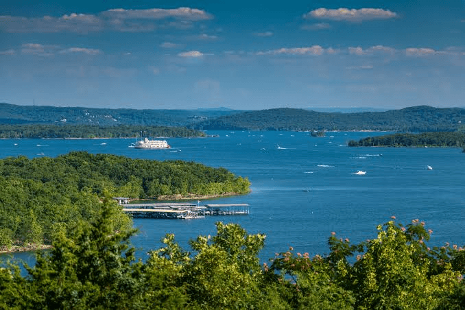 Wide view of Lake Hartwell near Clemson University